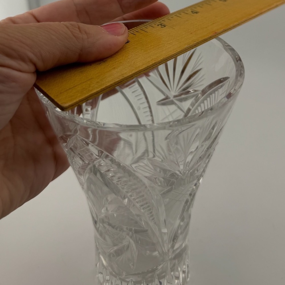 Clear Cut Crystal Starburst Flared Flower Vase - Picture 9 of 9